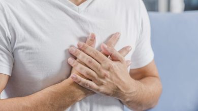 مخاطر جراحة تكبير الصدر
