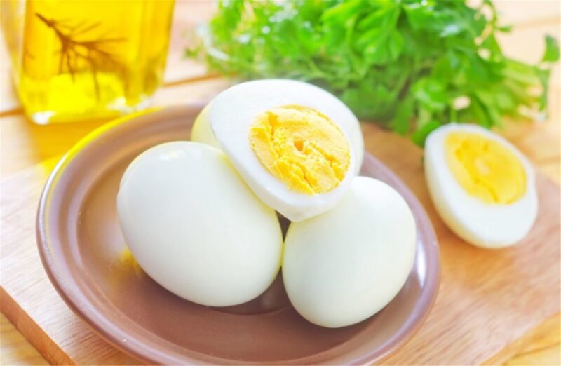هل جميع أنواع البيض التي نأكلها مفيدة