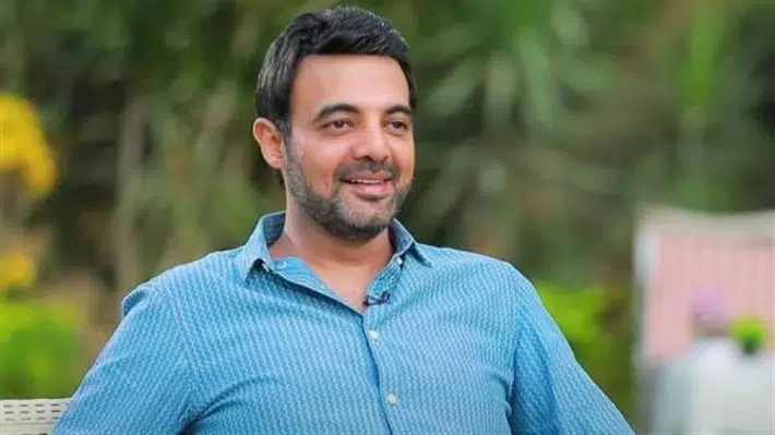 عمرو محمود ياسين يعلن عن الحلقة الرابعة من مسلسل "نصيبي وقسمتك" في القريب