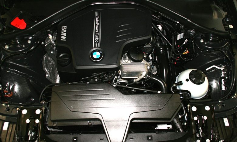 مراجعة محرك BMW 328i