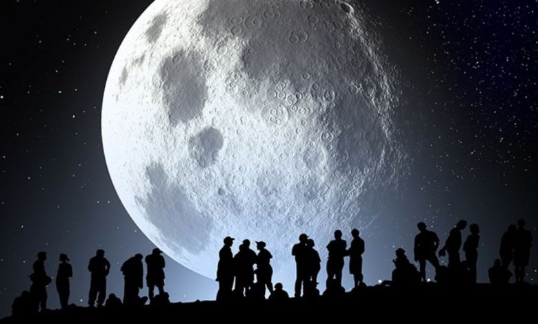 هل هناك اكتمال القمر في عيد الهالوين 2022؟