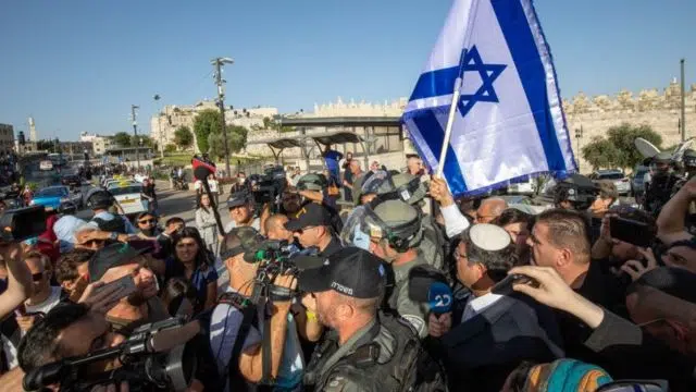 متى تبدأ مسيرة الاعلام في اسرائيل؟
