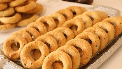 طريقة عمل كحك الأساور الفلسطيني بالعجوة أطيب مخبوزات العيد لذيذ وطعم خيالي